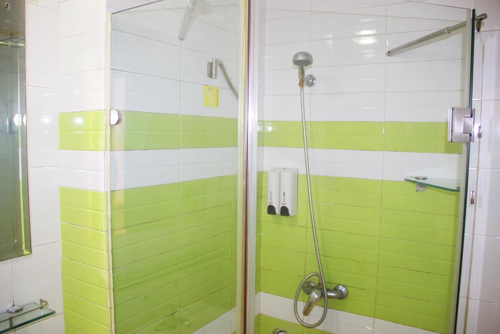 7Days Inn Premium Guangzhou Tianhe West Tiyu Road Subway Station Esterno foto