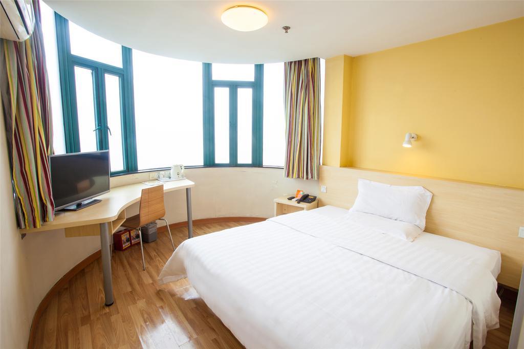 7Days Inn Premium Guangzhou Tianhe West Tiyu Road Subway Station Camera foto