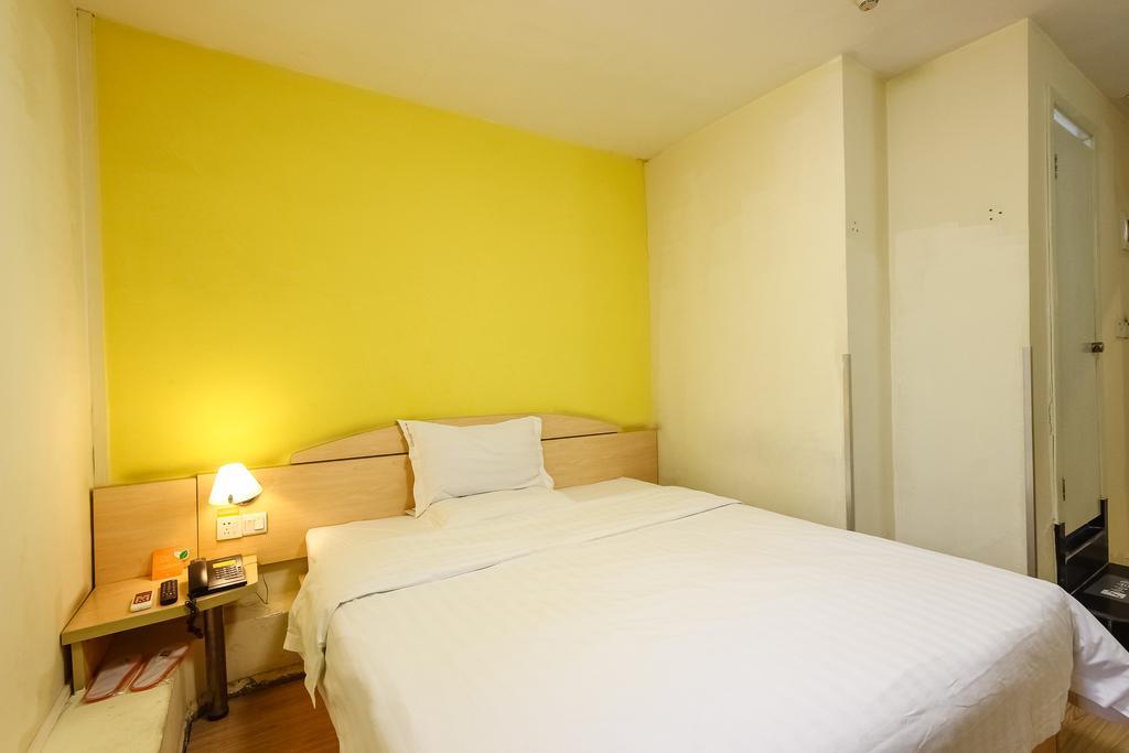 7Days Inn Premium Guangzhou Tianhe West Tiyu Road Subway Station Esterno foto