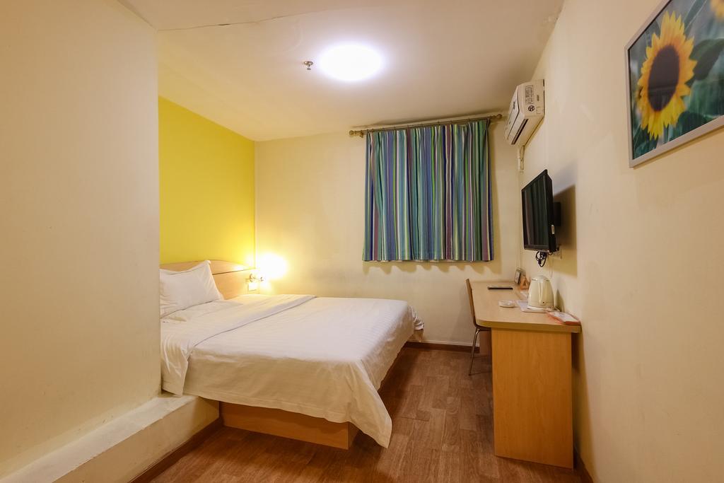 7Days Inn Premium Guangzhou Tianhe West Tiyu Road Subway Station Esterno foto