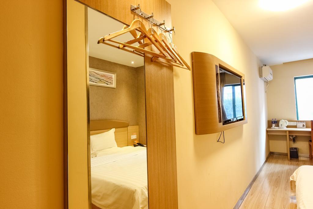 7Days Inn Premium Guangzhou Tianhe West Tiyu Road Subway Station Esterno foto